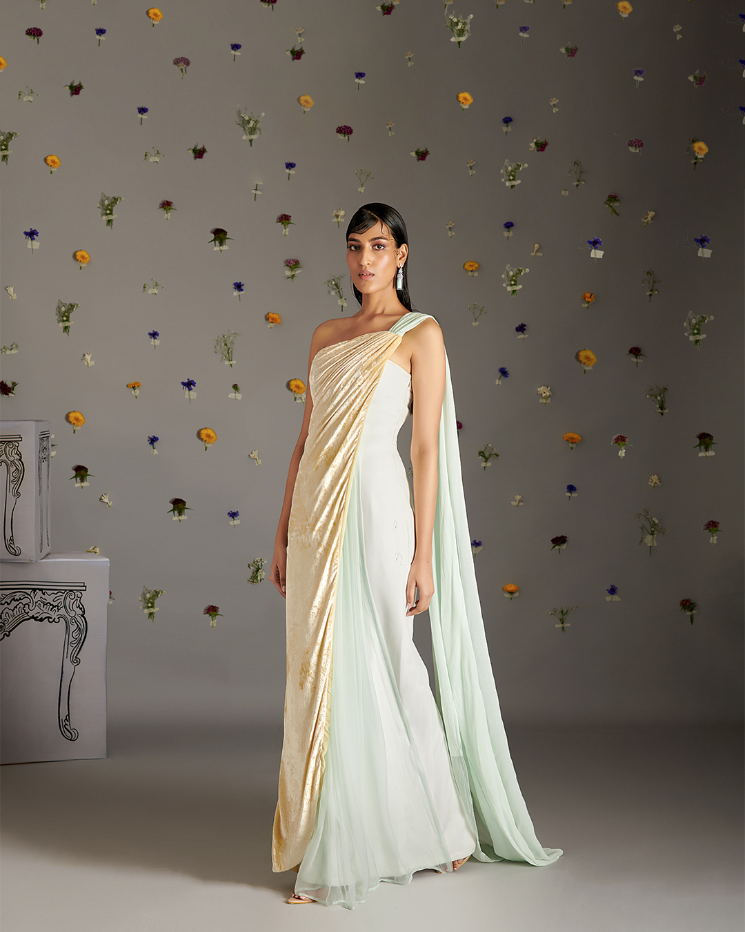 RUTBA KHAN inspired Pre Draped Saree with Cape for Women -FOF0001RWSP –  www.soosi.co.in